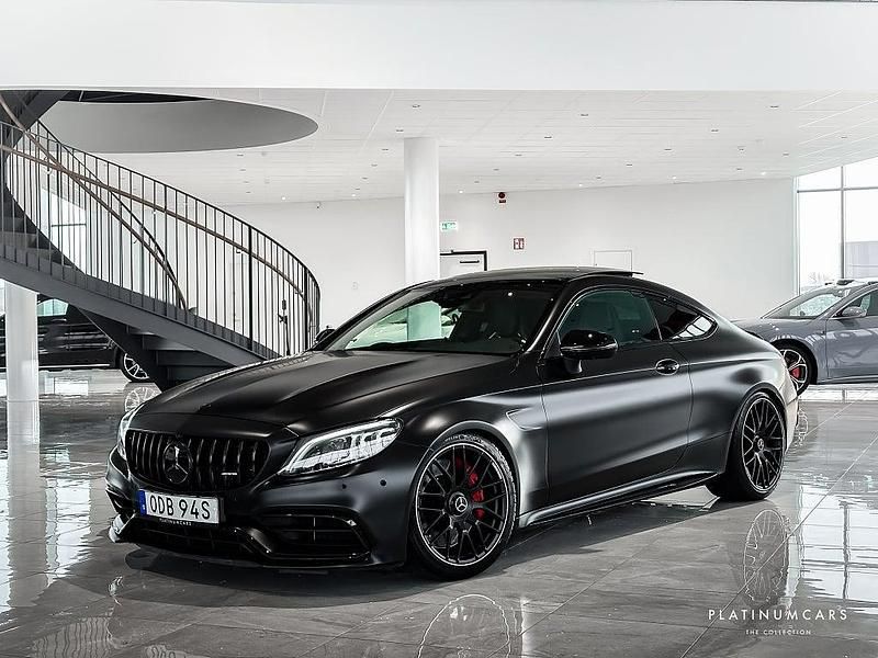 Svart Begagnad 2019 Mercedes C63S AMG AMG Sportkupé | 829 000 kr (Dyr) - Bild 1/4