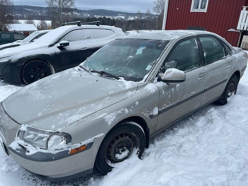 Begagnad 2001 Volvo S80 Sedan | 12 500 kr (Marknadspris) - Bild 1/4