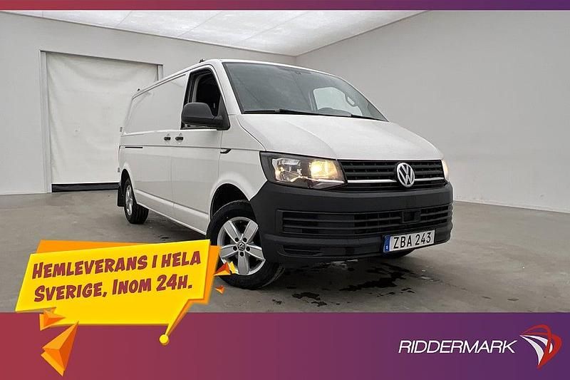 Vit Begagnad 2018 VW Transporter Van | 159 800 kr (Superpris) - Bild 1/3