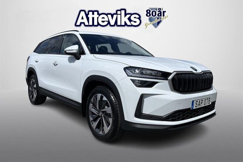 Vit Ny 2025 Skoda Kodiaq Selection SUV | 434 900 kr (Marknadspris) - Bild 1/4