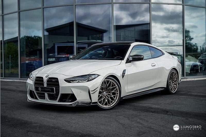 Vit Begagnad 2023 BMW M4 Competition Edition Sportkupé | 1 179 000 kr - Bild 1/4