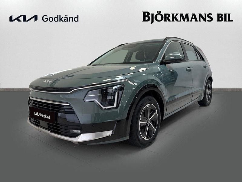 Grön Begagnad 2022 Kia Niro SUV | 309 900 kr (Marknadspris) - Bild 1/4
