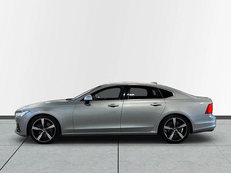 Begagnad Volvo S90 R-Design 236 HK (173 kW) 2017 Silver Sedan