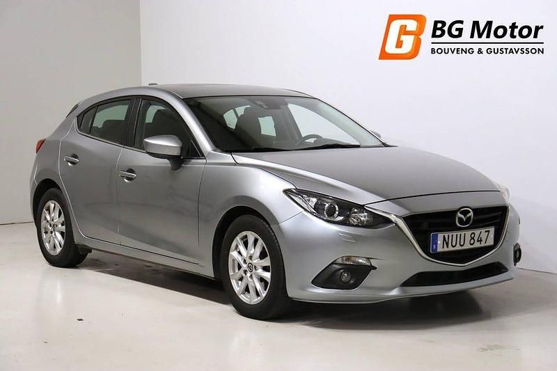 Grå Begagnad 2015 Mazda 3 Inclusive Halvkombi | 109 900 kr (Bra pris) - Bild 1/4
