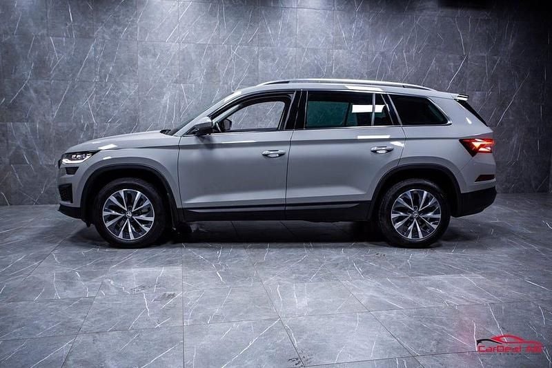 Begagnad Skoda Kodiaq Style 190 HK (139 kW) 2023 Grå SUV