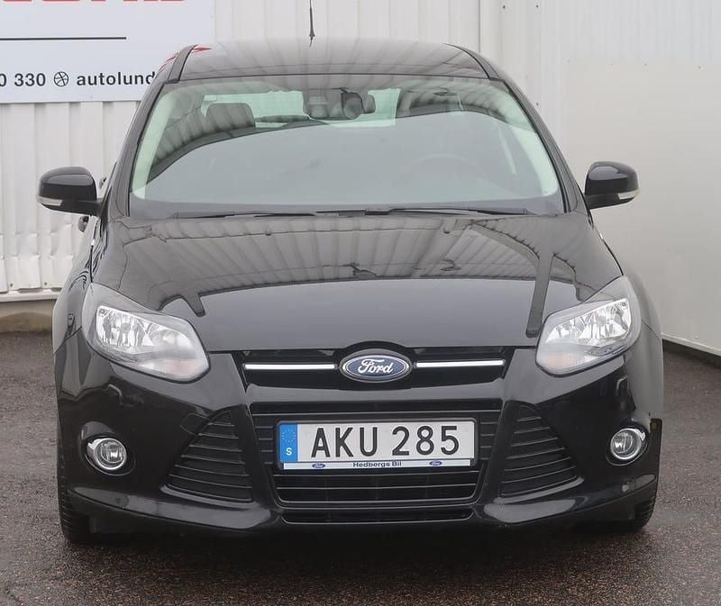 Begagnad Ford Focus Titanium 101 HK (74 kW) 2014 Svartmetallic Kombi