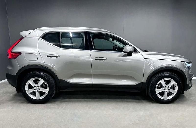 Begagnad Volvo XC40 Inscription 150 HK (110 kW) 2020 Grå SUV