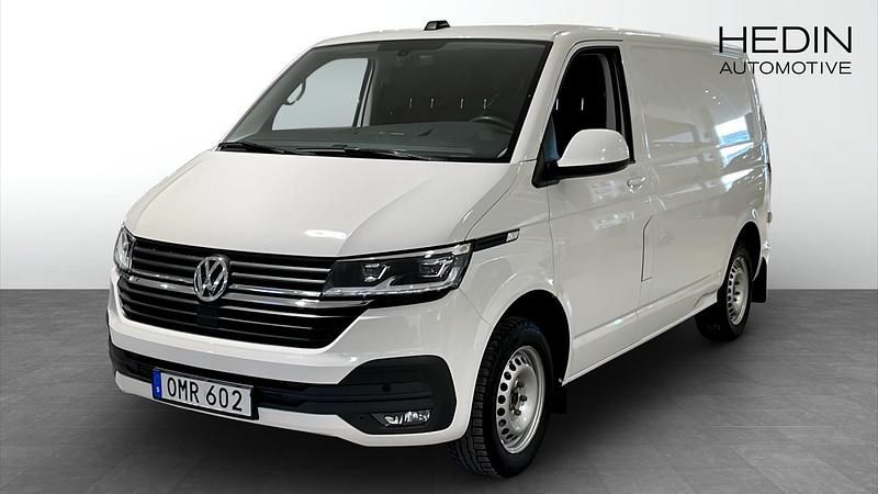 Vit Begagnad 2023 VW Transporter Van | 369 000 kr - Bild 1/4