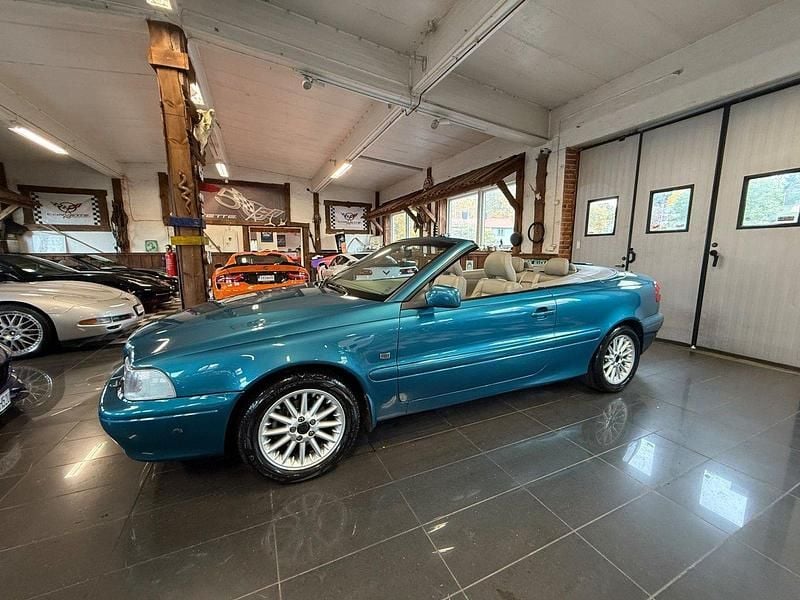 Blå Begagnad 2002 Volvo C70 Cab | 149 000 kr - Bild 1/4