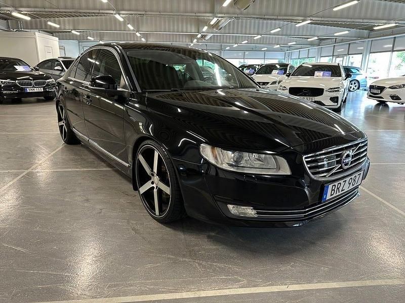 Begagnad Volvo S80 Momentum 181 HK (133 kW) 2015 Svart Sedan