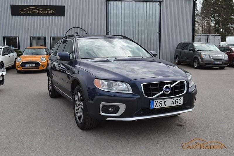 Blå Begagnad 2013 Volvo XC70 Momentum SUV | 159 900 kr (Marknadspris) - Bild 1/4