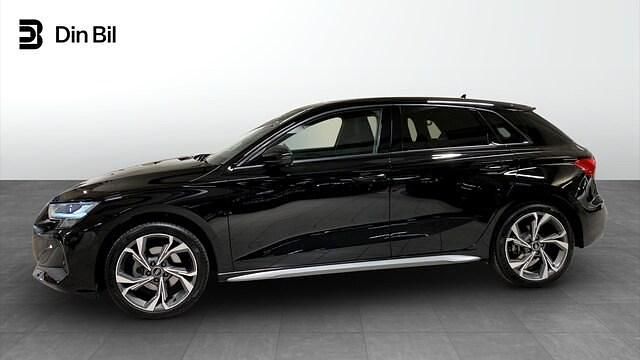 Begagnad Audi A3 Proline 150 HK (110 kW) 2025 Brilliantsvart Sedan