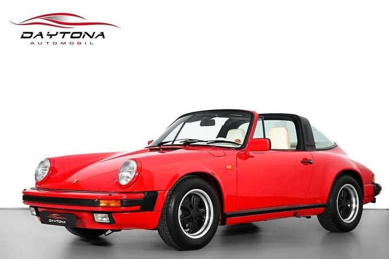 Röd Begagnad 1987 Porsche 911 Sportkupé | 2 050 000 kr - Bild 1/4