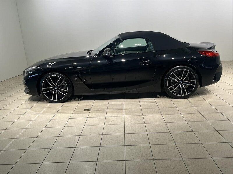 Begagnad BMW Z4 M Sport 198 HK (145 kW) 2024 Svart Cab