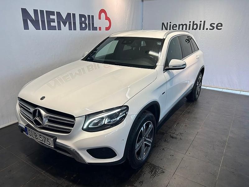 Begagnad Mercedes GLC350 327 HK (240 kW) 2018 Vit SUV