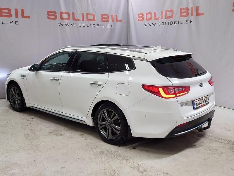 Begagnad Kia Optima Advance 205 HK (150 kW) 2019 Vit Kombi