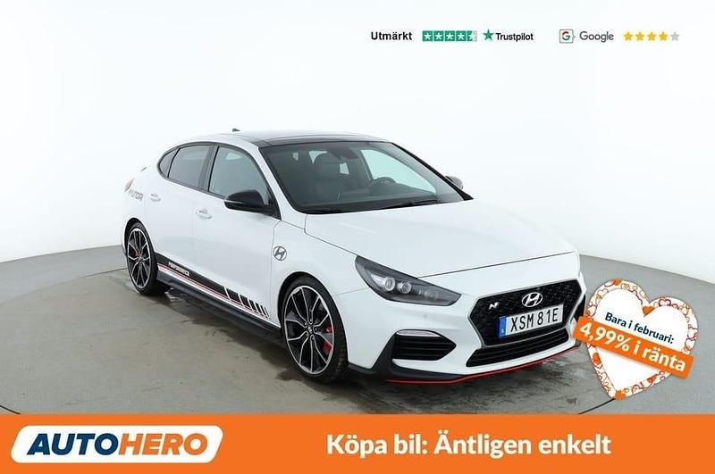 Begagnad Hyundai i30 N Performance 279 HK (205 kW) 2019 Vit Sedan