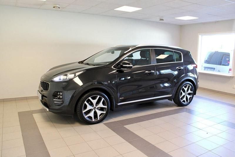 Svart Begagnad 2016 Kia Sportage GT-Line SUV | 159 900 kr (Marknadspris) - Bild 1/4