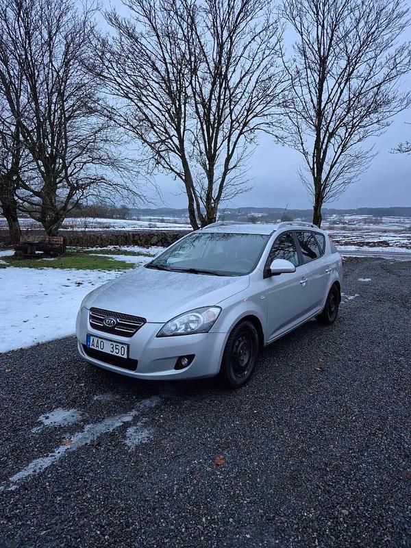 Begagnad 2008 Kia Ceed Sportswagon Kombi | 28 000 kr (Marknadspris) - Bild 1/4