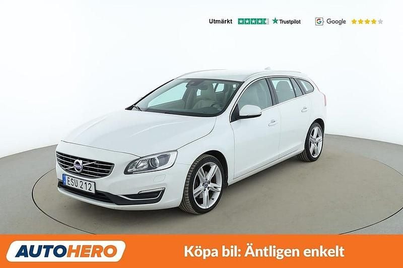 Begagnad Volvo V60 Summum 192 HK (141 kW) 2016 Vit Kombi