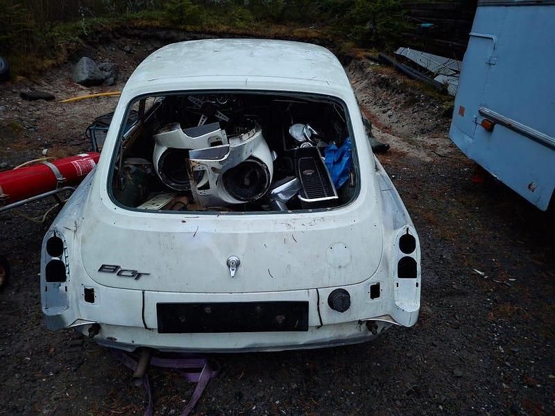 Begagnad MG B GT 96 HK (70 kW) 1972 Sportkupé