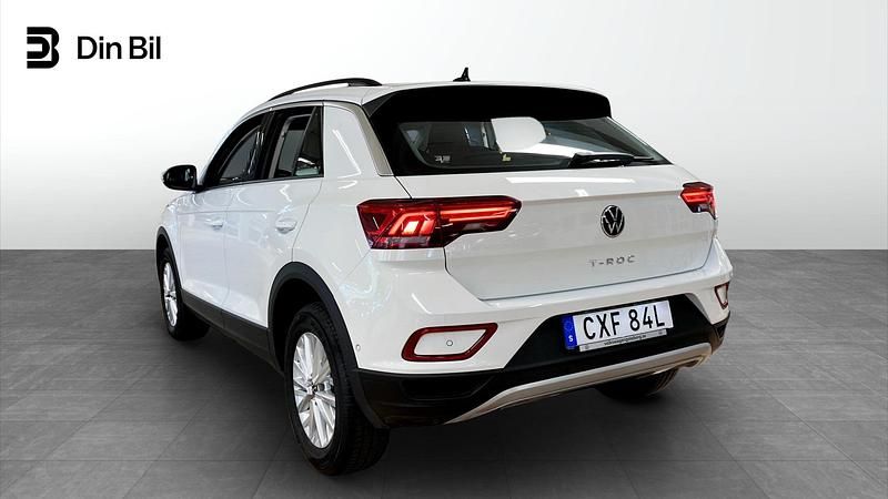 Begagnad VW T-Roc Life 111 HK (81 kW) 2022 Vit (pure white) SUV