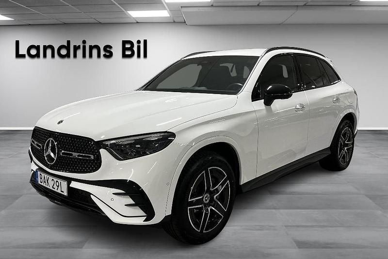 Vit Begagnad 2024 Mercedes GLC300e AMG Line Premium SUV | 709 900 kr (Marknadspris) - Bild 1/4