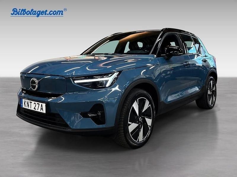 Blå Begagnad 2024 Volvo XC40 Plus SUV | 414 000 kr - Bild 1/4