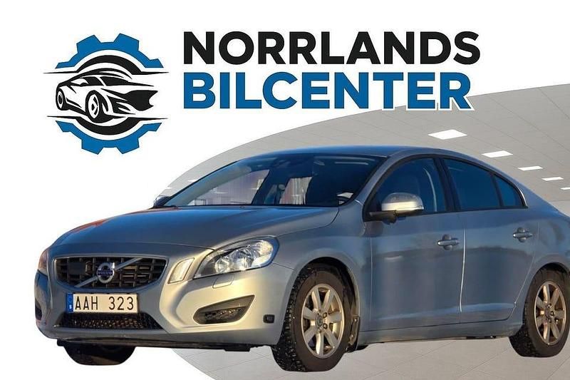 Silver Begagnad 2010 Volvo S60 Kinetic Sedan | 83 000 kr (Marknadspris) - Bild 1/4
