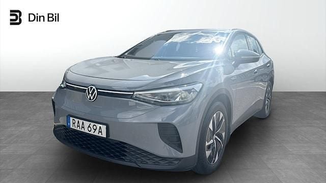 Grå Begagnad 2022 VW ID.4 Pro Performance SUV | 344 900 kr (Marknadspris) - Bild 1/4