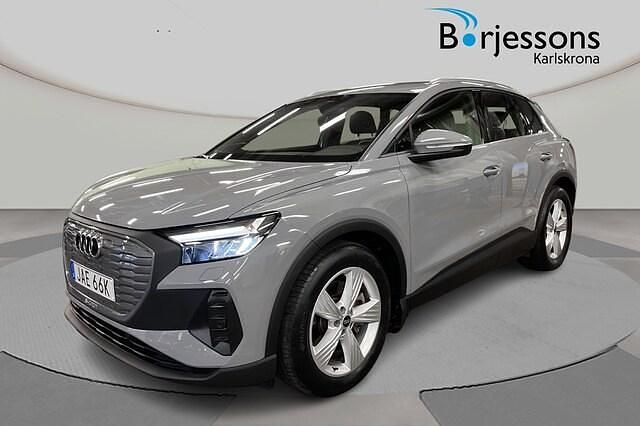 Begagnad Audi Q4 e-tron Proline 210 kW (286 HK) 2023 Kiselgrå SUV