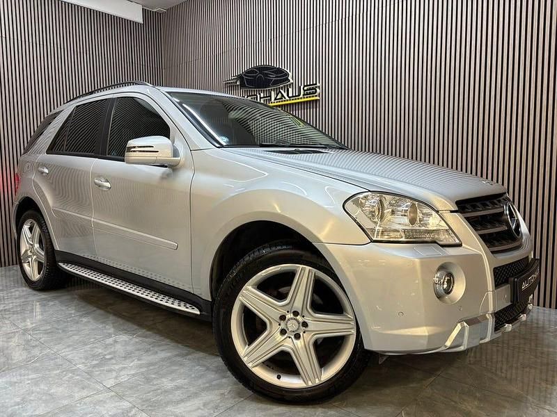 Silver Begagnad 2011 Mercedes ML350 AMG SUV | 139 900 kr - Bild 1/4