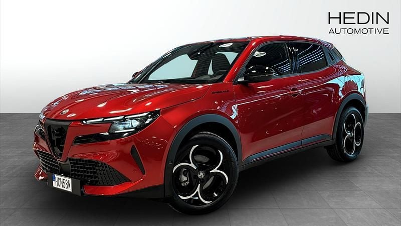 Ny 2025 Alfa Romeo GT Junior Edizione Speciale SUV | 397 800 kr - Bild 1/4