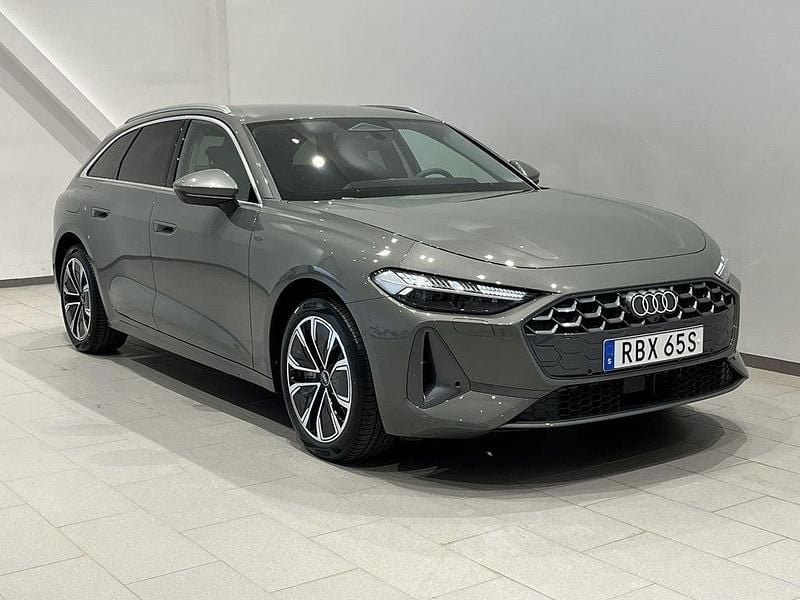 Grå (chronosgrå metallic) Ny 2025 Audi A5 Proline Sportkupé | 589 900 kr - Bild 1/4