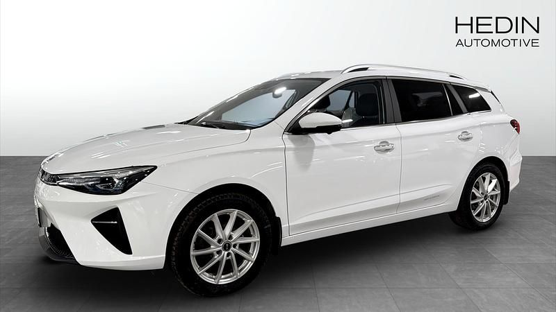 Vit Begagnad 2022 MG MG5 EV Luxury Kombi | 199 900 kr (Marknadspris) - Bild 1/4