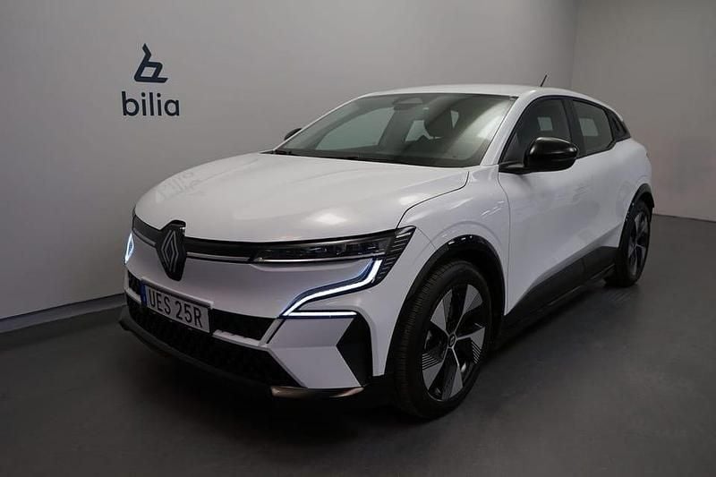 Vit Begagnad 2022 Renault Mégane IV Equilibre Halvkombi | 239 500 kr (Marknadspris) - Bild 1/3
