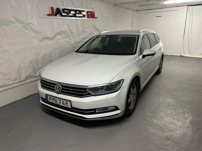 Vit Begagnad 2015 VW Passat GT Kombi | 129 000 kr (Dyr) - Bild 1/2