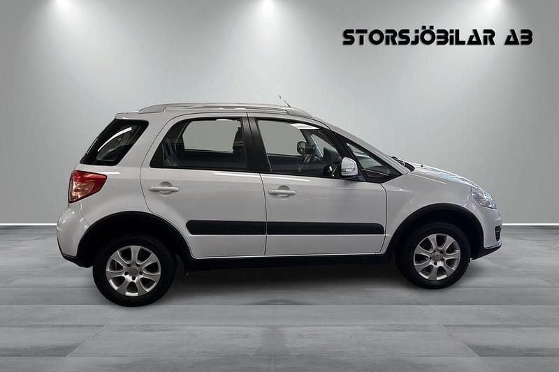 Begagnad Suzuki SX4 120 HK (88 kW) 2013 Vit Kombi