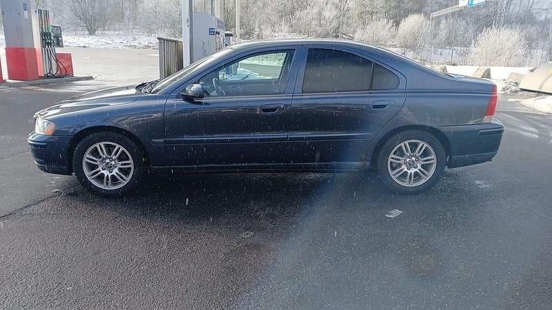 Begagnad Volvo S60 Kinetic 209 HK (153 kW) 2006 Blå Sedan