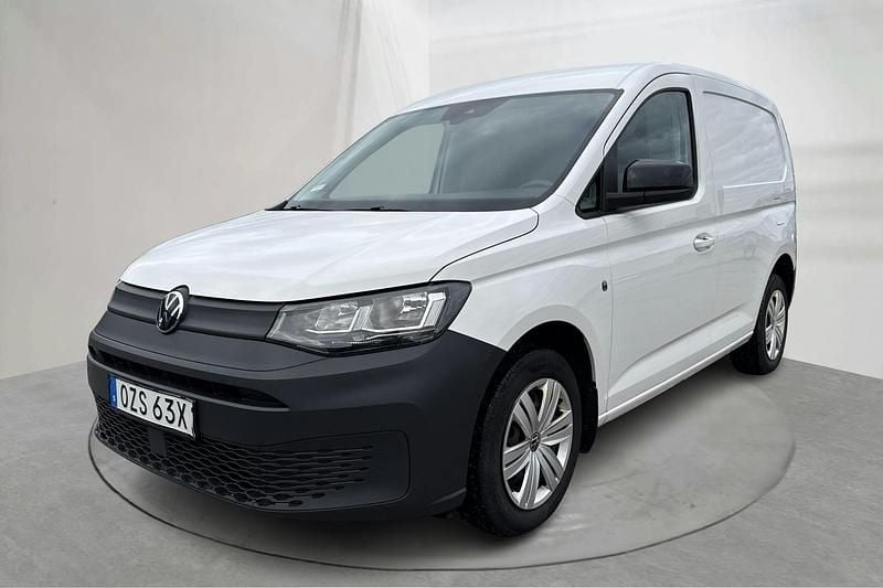 Vit Begagnad 2022 VW Caddy Minibuss | 150 000 kr (Superpris) - Bild 1/4