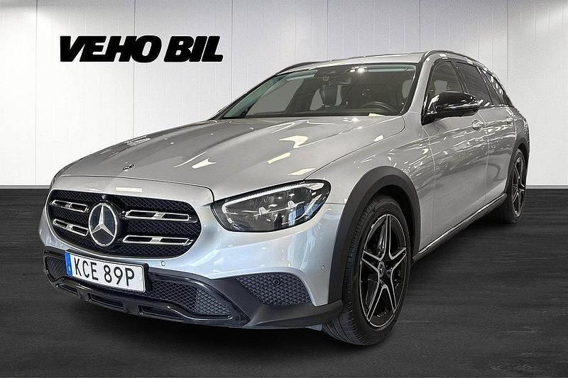 Silver Begagnad 2022 Mercedes E220 Kombi | 435 000 kr (Lite dyr) - Bild 1/4