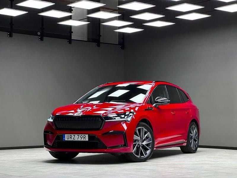 Begagnad Skoda Enyaq iV SportLine 150 kW (204 HK) 2021 Röd SUV