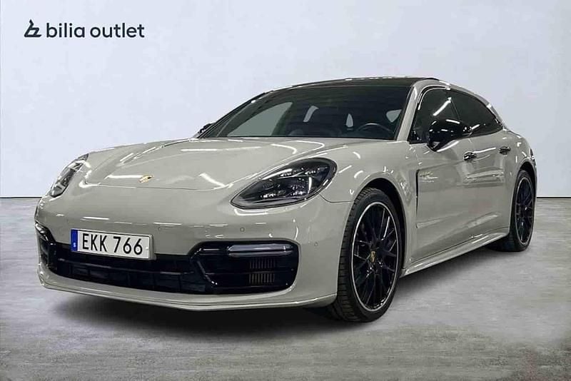 Grå Begagnad 2018 Porsche Panamera Sport Turismo Kombi | 589 900 kr - Bild 1/1
