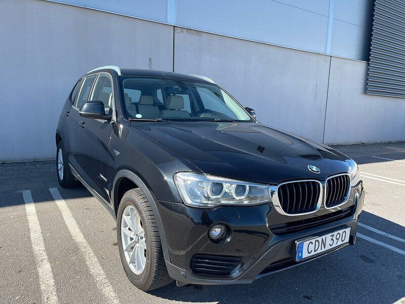 Svart Begagnad 2015 BMW X3 SUV | 175 000 kr (Marknadspris) - Bild 1/4