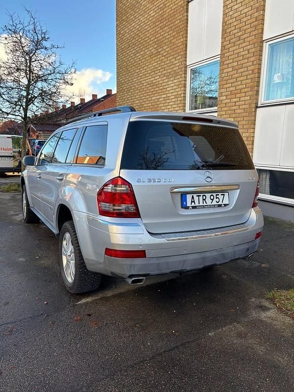 Begagnad Mercedes GL320 224 HK (164 kW) 2008 Silverpärla SUV