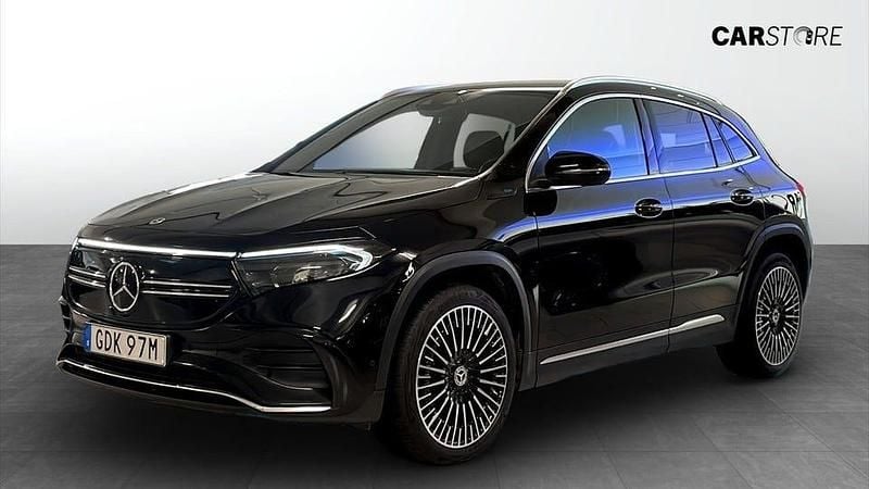 Svart Begagnad 2022 Mercedes EQA250 AMG line SUV | 309 900 kr (Lite dyr) - Bild 1/4