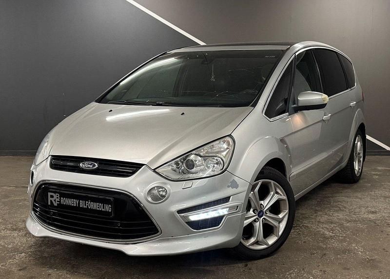 Grå Begagnad 2012 Ford S-MAX Business Edition Minibuss | 79 900 kr (Marknadspris) - Bild 1/4