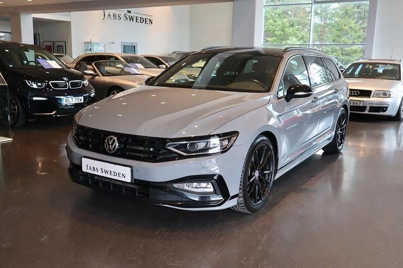 Grå Begagnad 2020 VW Passat GTS Kombi | 329 900 kr (Dyr) - Bild 1/4