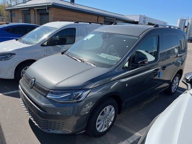 Grå (indiumgrå metallic) Ny 2025 VW Caddy Minibuss | 420 000 kr (Marknadspris) - Bild 1/2