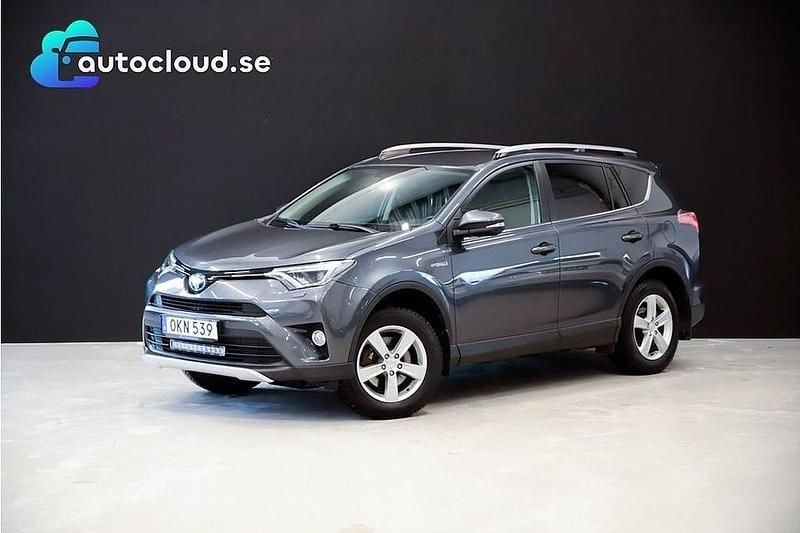 Grå Begagnad 2016 Toyota RAV4 Hybrid Active SUV | 189 800 kr (Marknadspris) - Bild 1/4